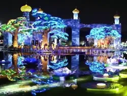 Dubai: Half Day City Tour by Bus with Garden Glow & Gold Souk